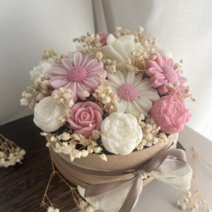 Bouquet con fiori in cera - Toni rosa