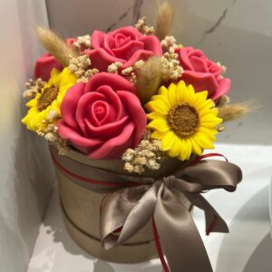 Bouquet con fiori in cera - Rose e Girasoli